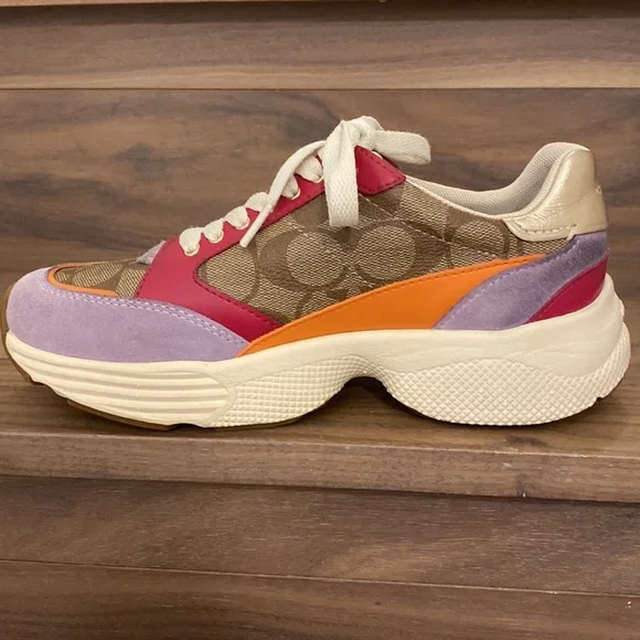 Coach runner - Picture 2 of 7